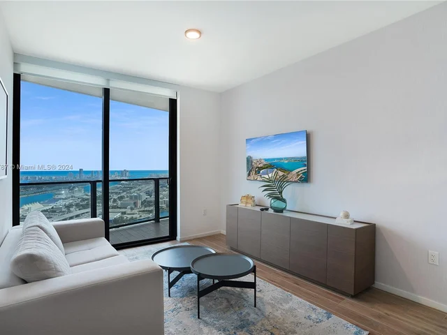 398 NE 5th St # 4610, Miami FL 33132