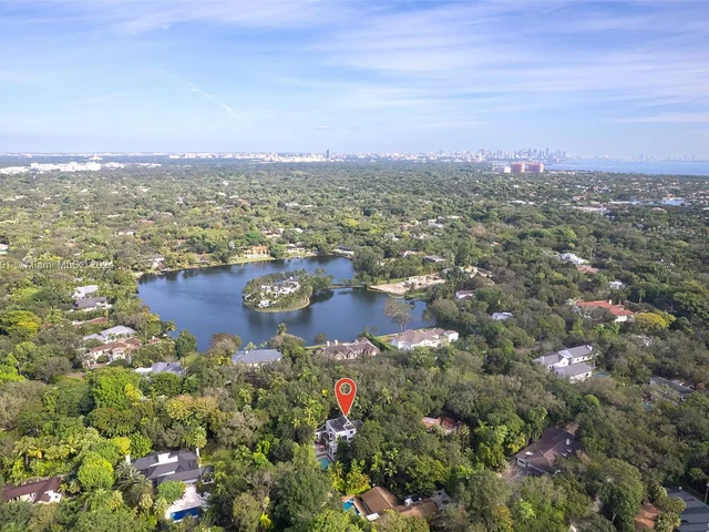 4994 Hammock Lake Dr, Coral Gables FL 33156