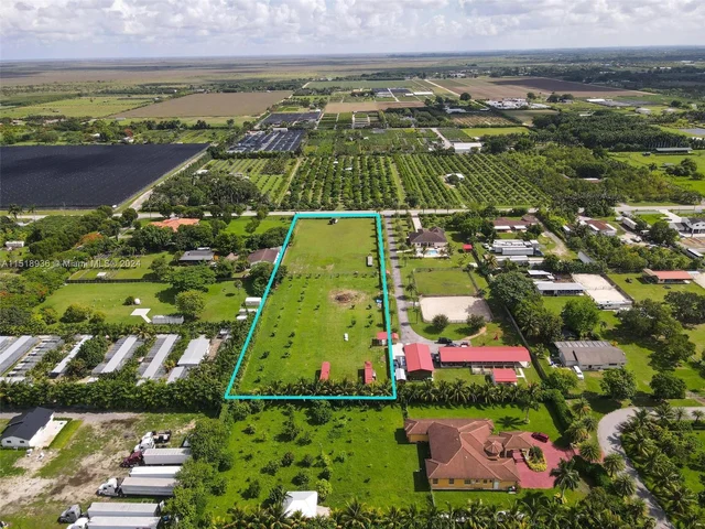 21500 SW 232nd St, Homestead FL 33031