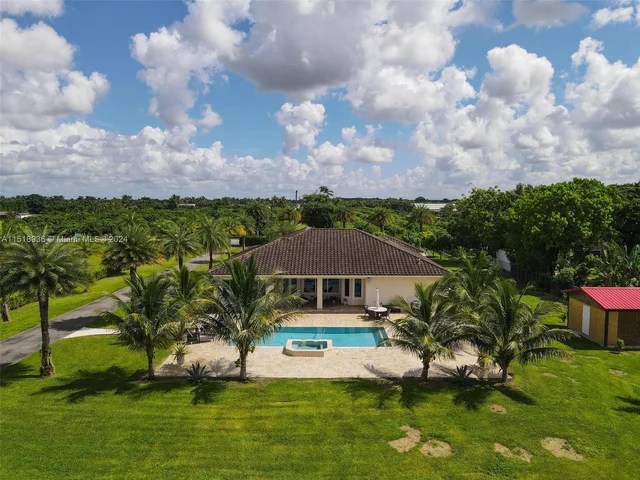 21500 SW 232nd St, Homestead FL 33031