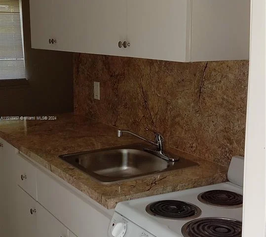 665 NE 85th St # 4, Miami FL 33138