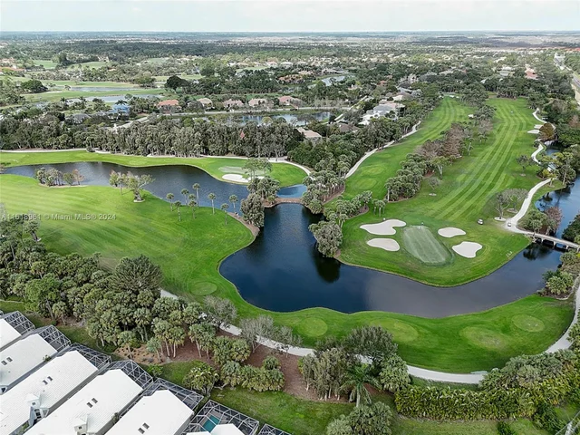 9149 Baybury Ln, West Palm Beach FL 33411