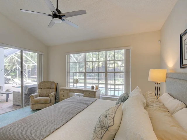 9149 Baybury Ln, West Palm Beach FL 33411