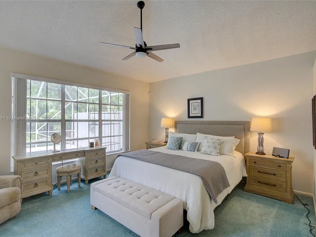 9149 Baybury Ln, West Palm Beach FL 33411