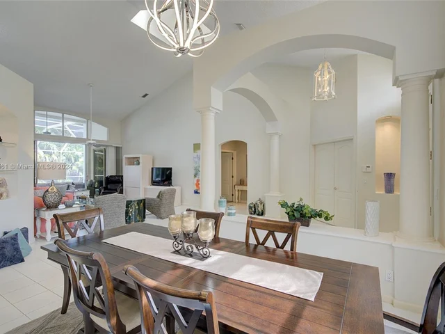 9149 Baybury Ln, West Palm Beach FL 33411