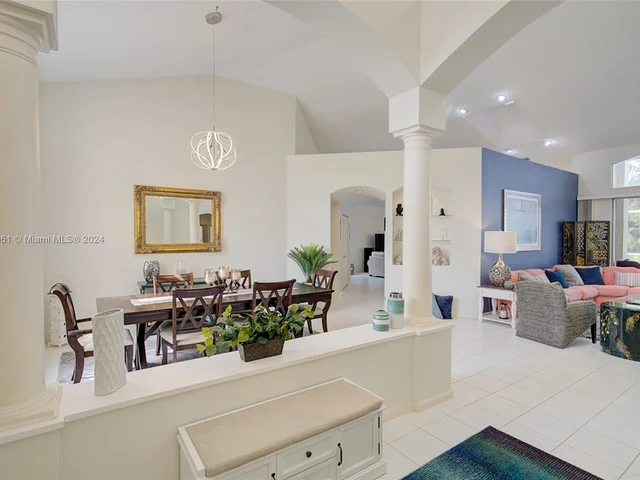 9149 Baybury Ln, West Palm Beach FL 33411