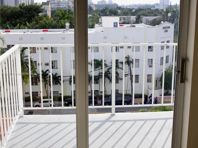 2829 Indian Creek Dr # 603, Miami Beach FL 33140