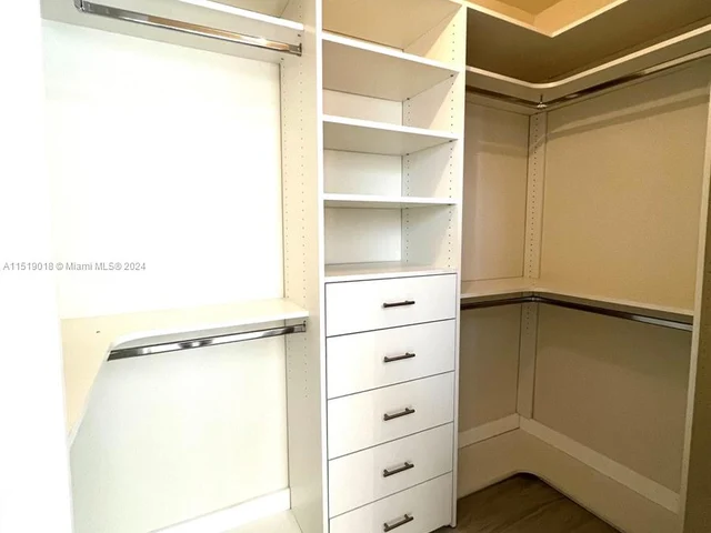 2829 Indian Creek Dr # 603, Miami Beach FL 33140