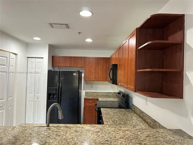 8900 NW 107th Ct # 3, Doral FL 33178