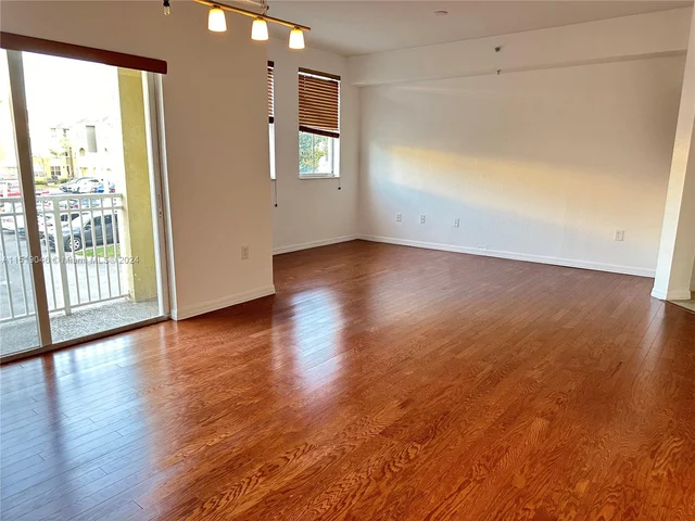 8900 NW 107th Ct # 3, Doral FL 33178