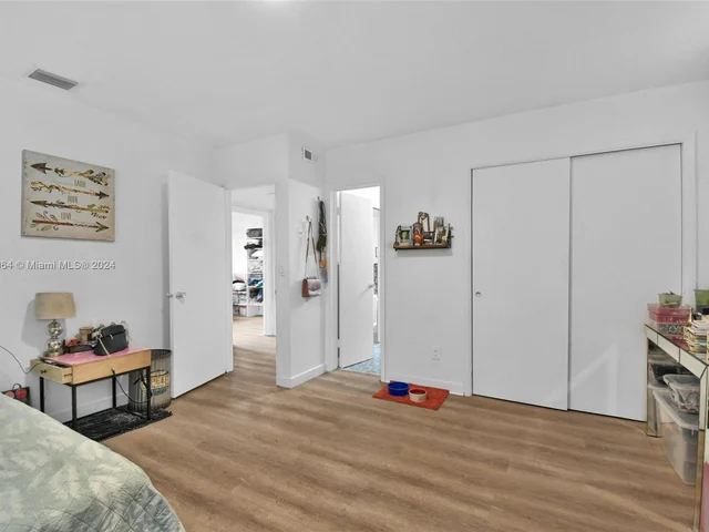 930 Little River Dr, Miami FL 33150