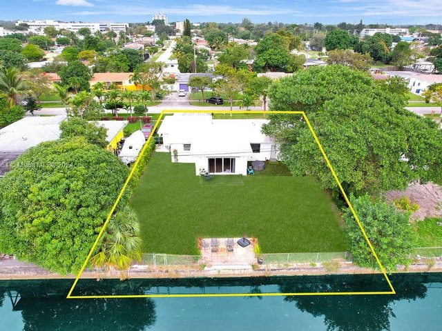 930 Little River Dr, Miami FL 33150