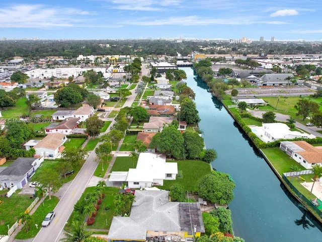 930 Little River Dr, Miami FL 33150