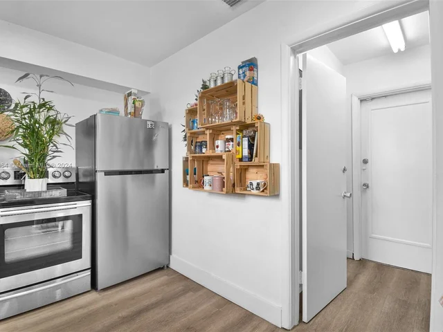 930 Little River Dr, Miami FL 33150