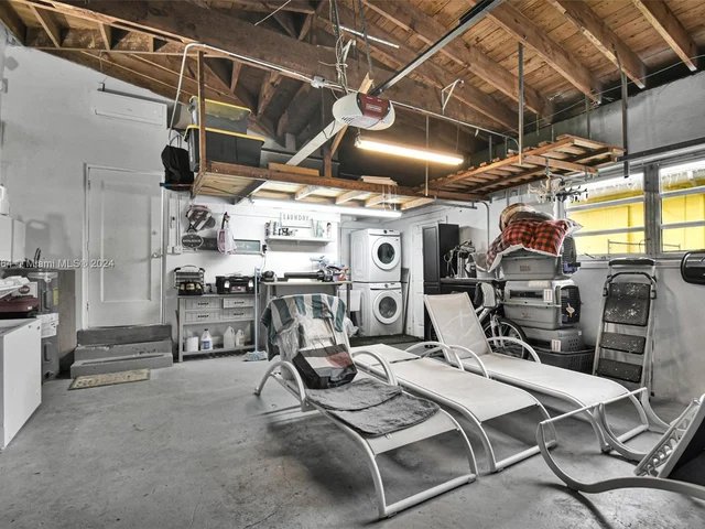 930 Little River Dr, Miami FL 33150