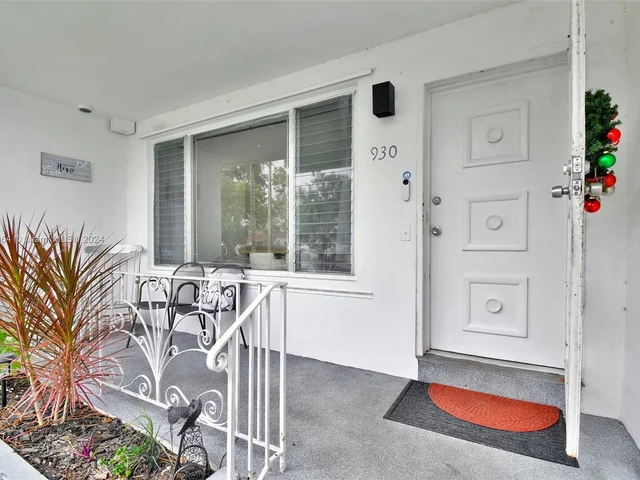 930 Little River Dr, Miami FL 33150