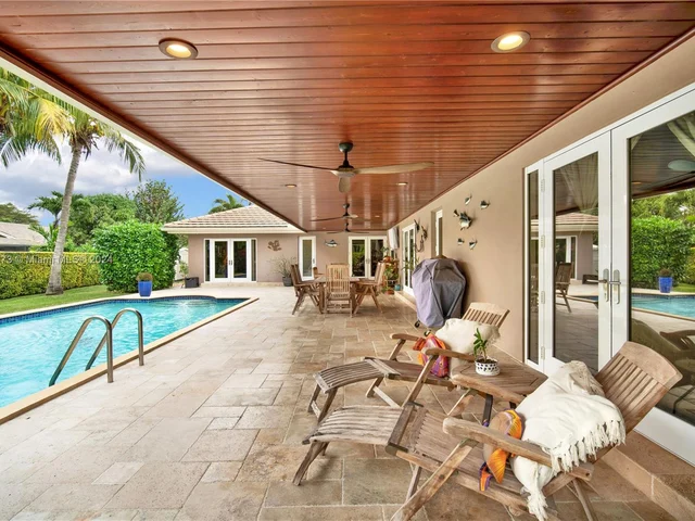 7421 SW 145th Ter, Palmetto Bay FL 33158