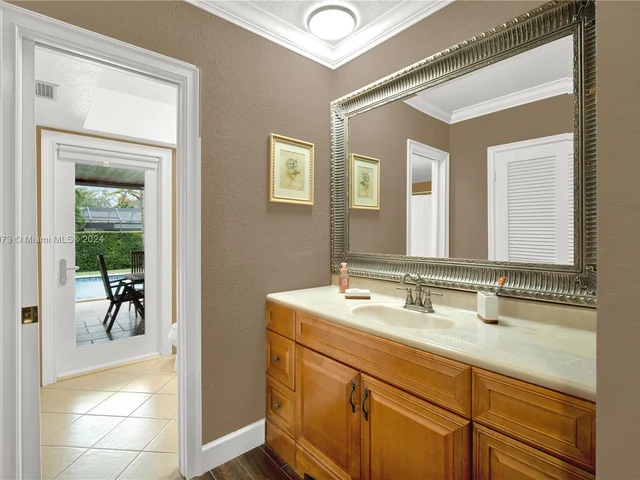 7421 SW 145th Ter, Palmetto Bay FL 33158