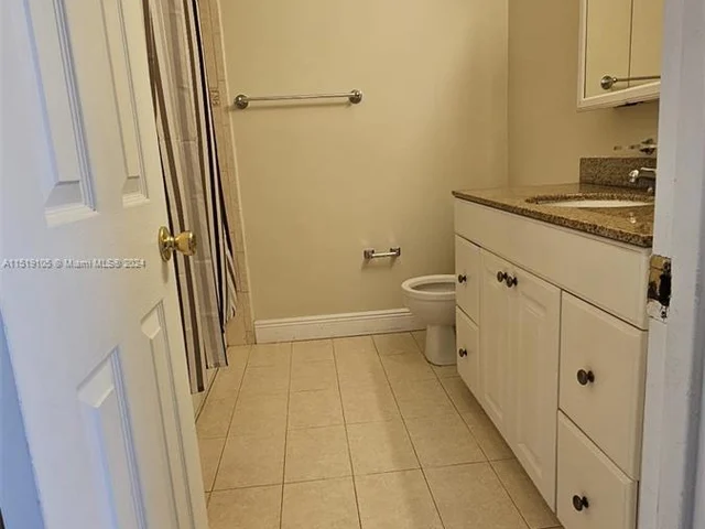 8201 NW 9th Ct # 3, Plantation FL 33324