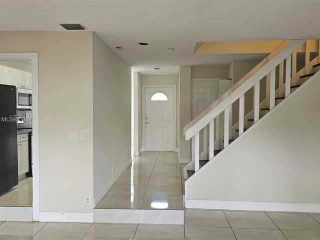 8201 NW 9th Ct # 3, Plantation FL 33324