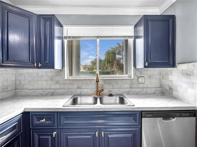 1245 SUSSEX DR, Fort Lauderdale FL 33068