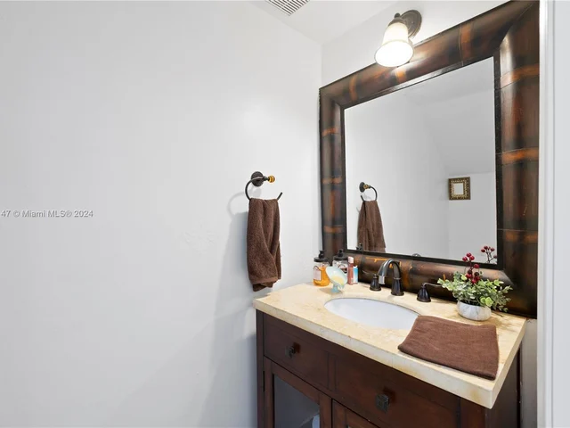 17506 NW 8th St, Pembroke Pines FL 33029