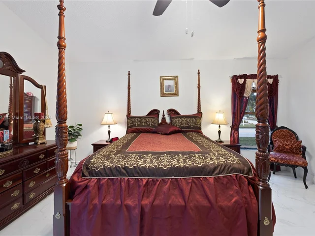 17506 NW 8th St, Pembroke Pines FL 33029