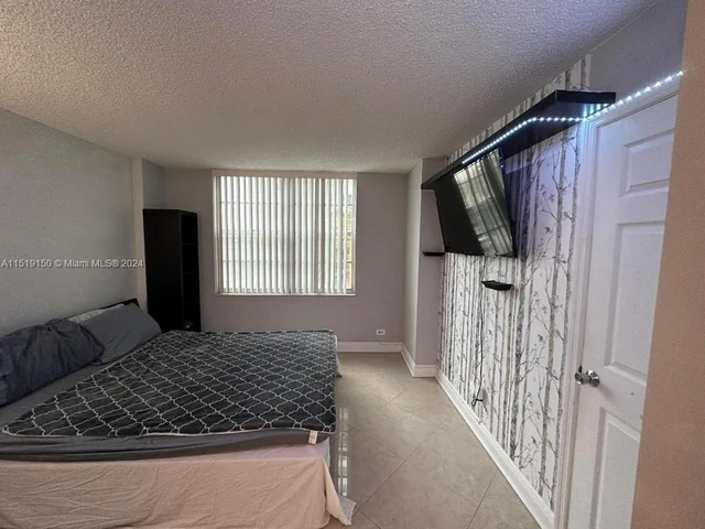 301 174th St # 409, Sunny Isles Beach FL 33160