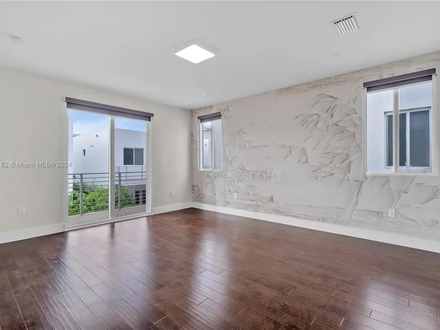 6830 NW 103rd Ave # 6830, Doral FL 33178