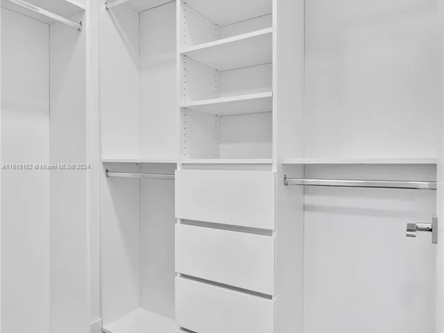 6830 NW 103rd Ave # 6830, Doral FL 33178