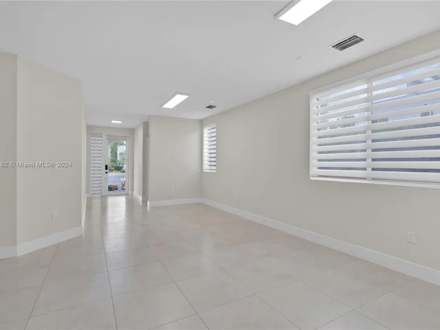 6830 NW 103rd Ave # 6830, Doral FL 33178
