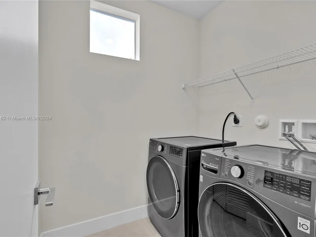 6830 NW 103rd Ave # 6830, Doral FL 33178