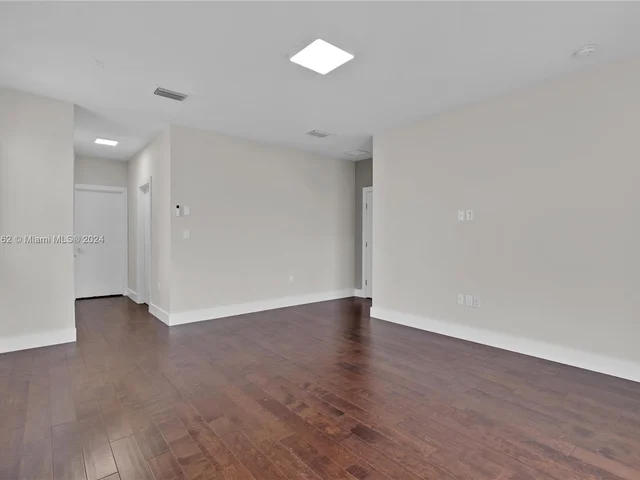 6830 NW 103rd Ave # 6830, Doral FL 33178