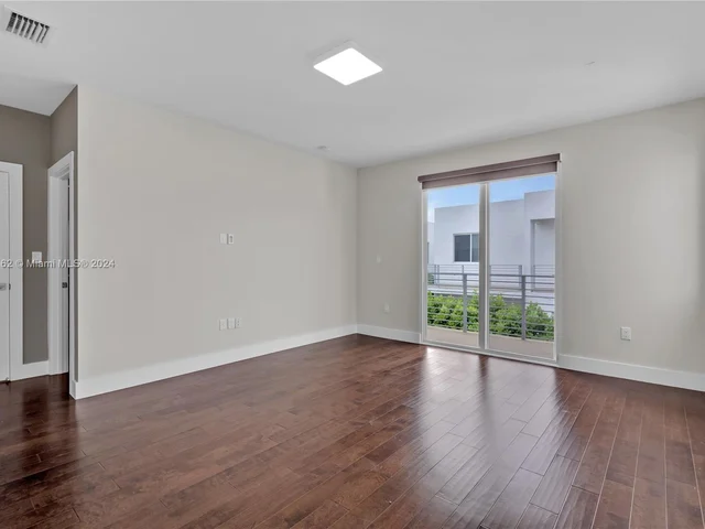 6830 NW 103rd Ave # 6830, Doral FL 33178