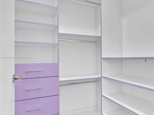 6830 NW 103rd Ave # 6830, Doral FL 33178