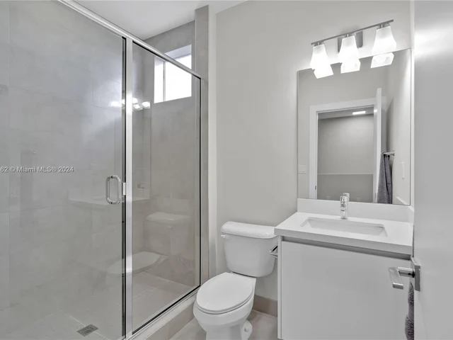 6830 NW 103rd Ave # 6830, Doral FL 33178