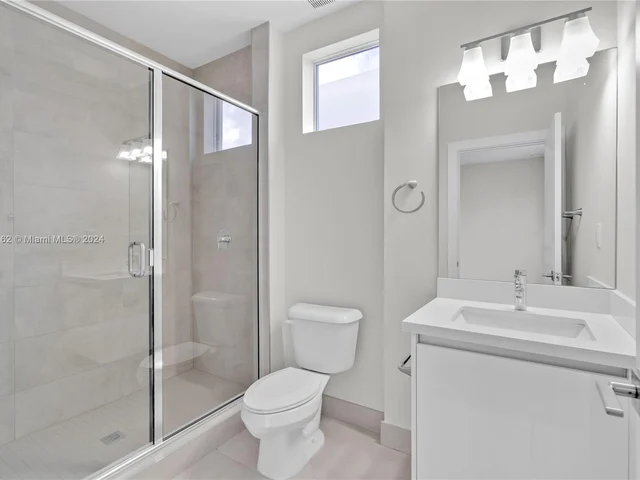 6830 NW 103rd Ave # 6830, Doral FL 33178