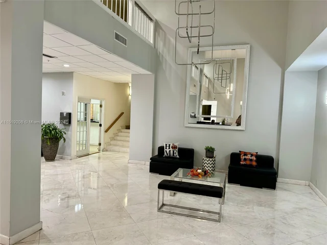 2780 NE 183rd St # 302, Aventura FL 33160