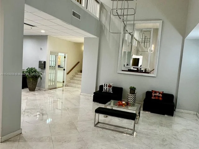 2780 NE 183rd St # 302, Aventura FL 33160