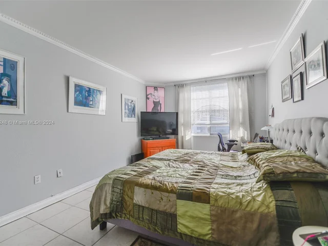 1980 S Ocean Dr # 5L, Hallandale Beach FL 33009