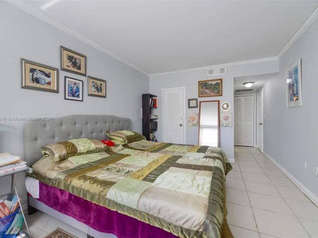 1980 S Ocean Dr # 5L, Hallandale Beach FL 33009