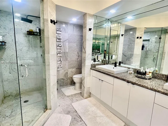 16400 Collins Ave # 841, Sunny Isles Beach FL 33160