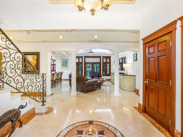 27 Tahiti Beach Island Rd, Coral Gables FL 33143