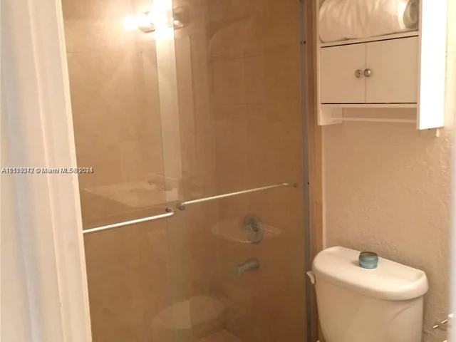 7483 SW 82nd St # A310, Miami FL 33143