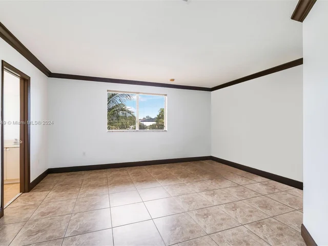 6001 SW 163rd Pl, Miami FL 33193