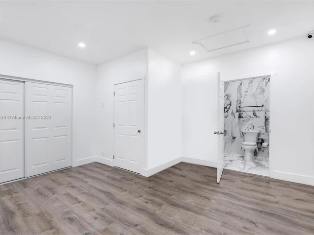 6001 SW 163rd Pl, Miami FL 33193