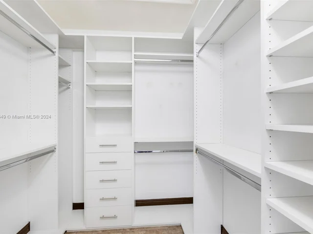 6001 SW 163rd Pl, Miami FL 33193