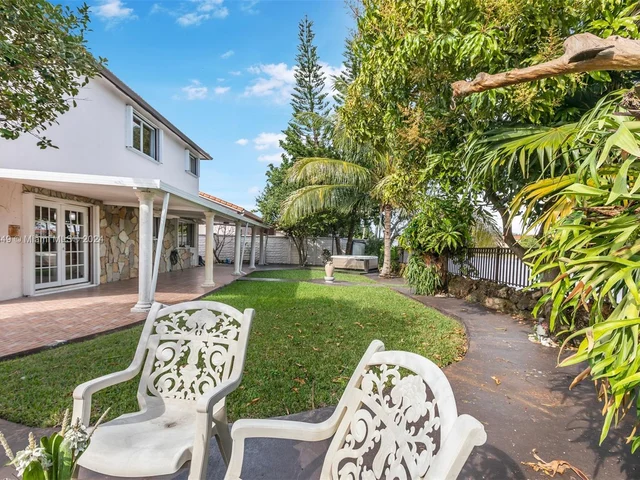 6001 SW 163rd Pl, Miami FL 33193