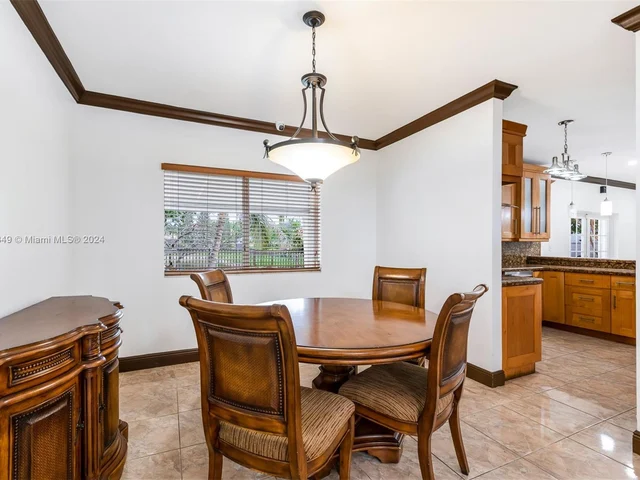 6001 SW 163rd Pl, Miami FL 33193