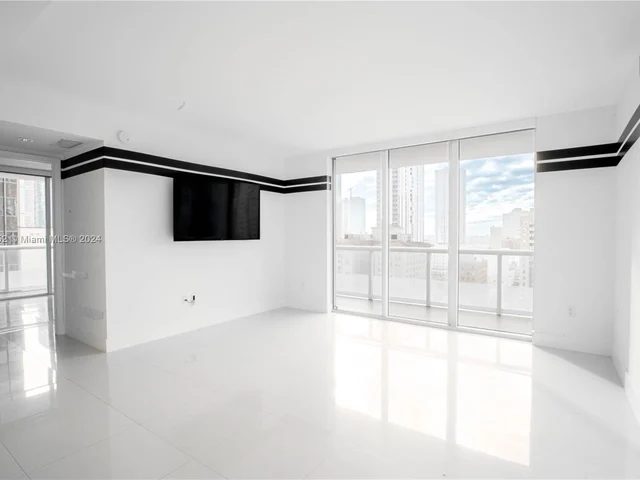 50 Biscayne Blvd # 1811, Miami FL 33132